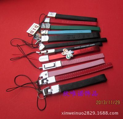 纤绳凝美 真皮编织手机挂绳的设计哲学与闲趣生活